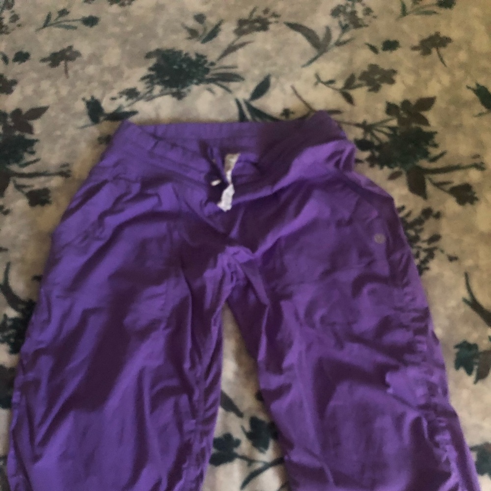Lululemon size 6 purple color